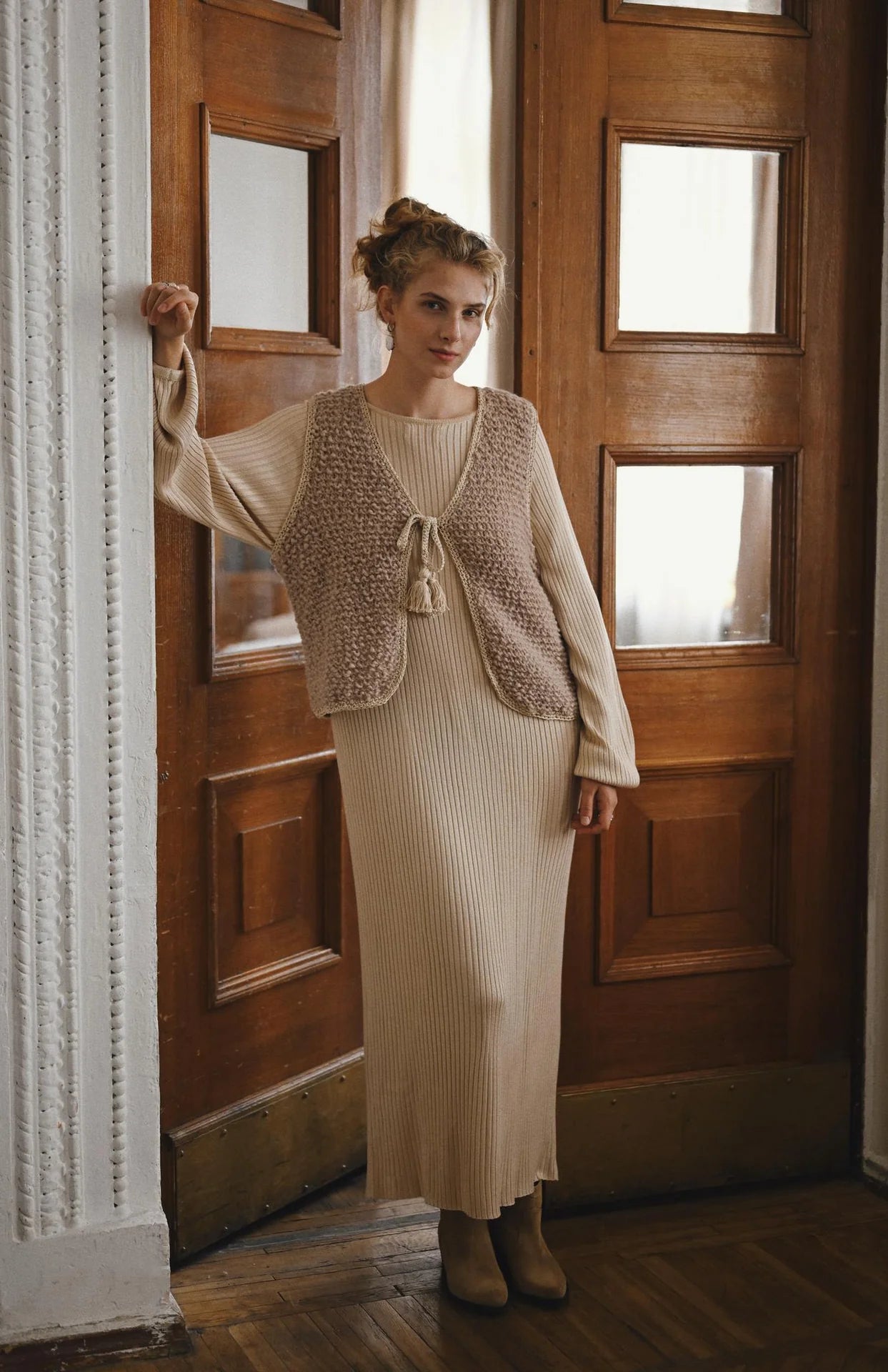 41b (Beige)