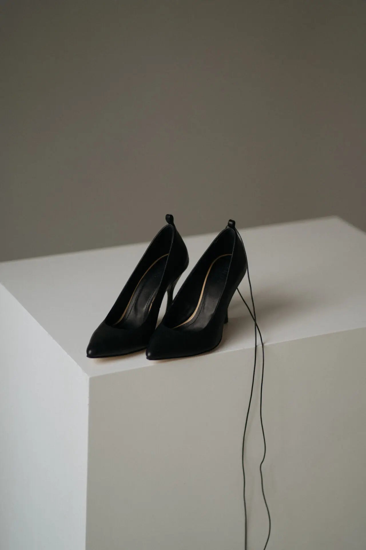 41 (Black)