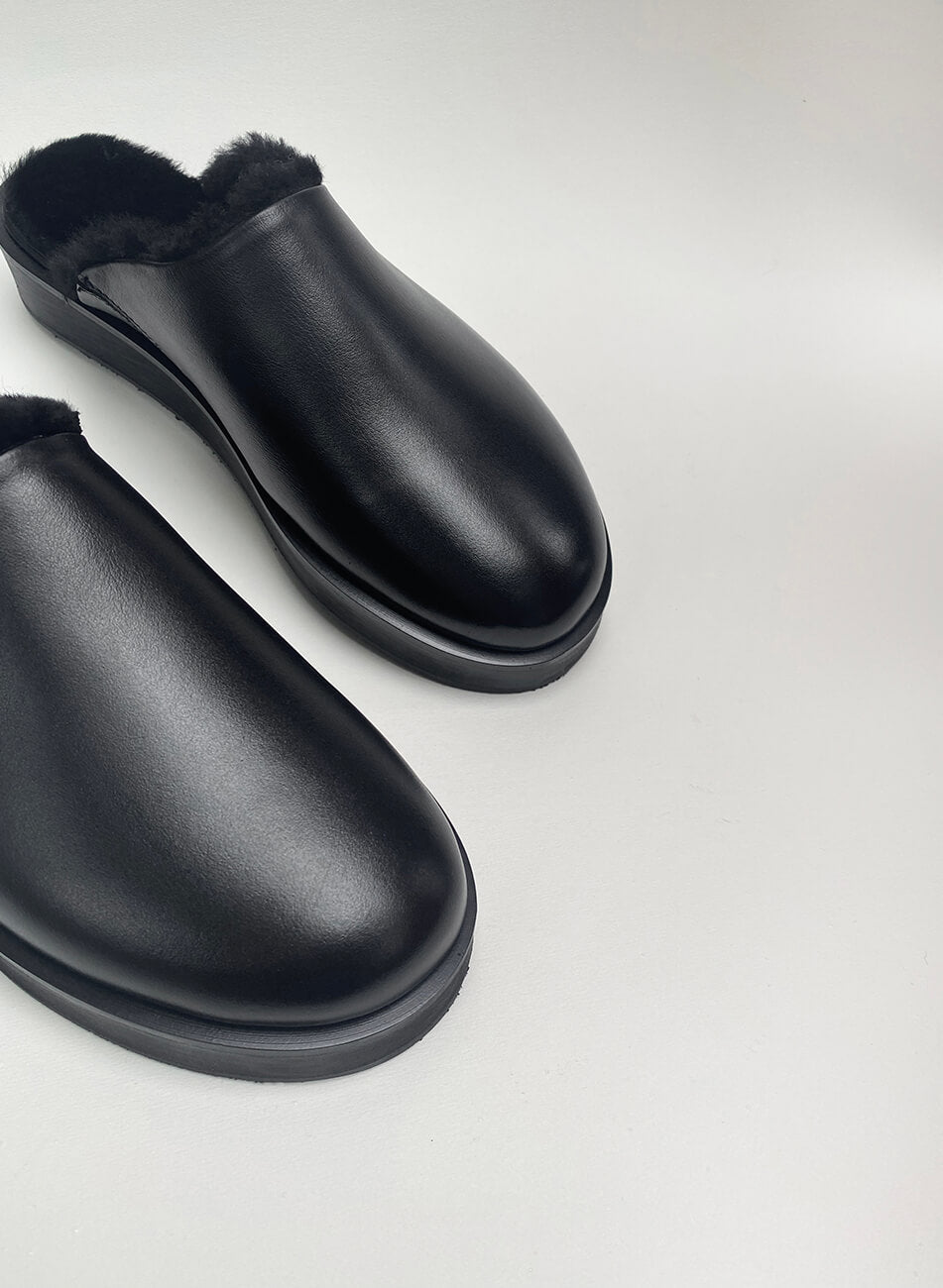 5m1 (Black)
