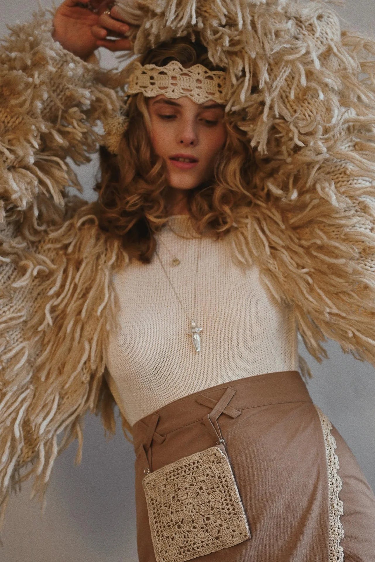 4beige (Beige)
