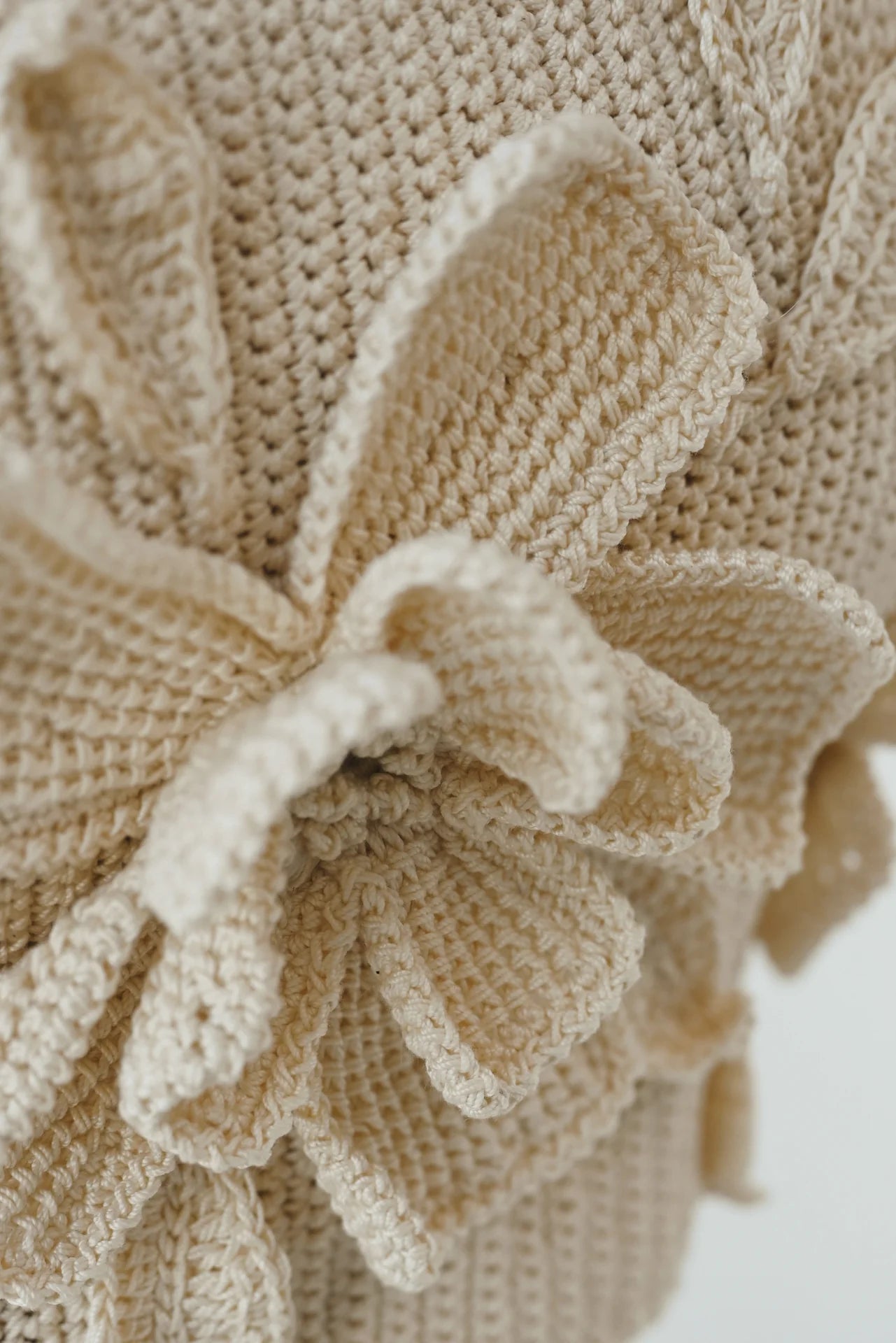 b4 1 (Beige)