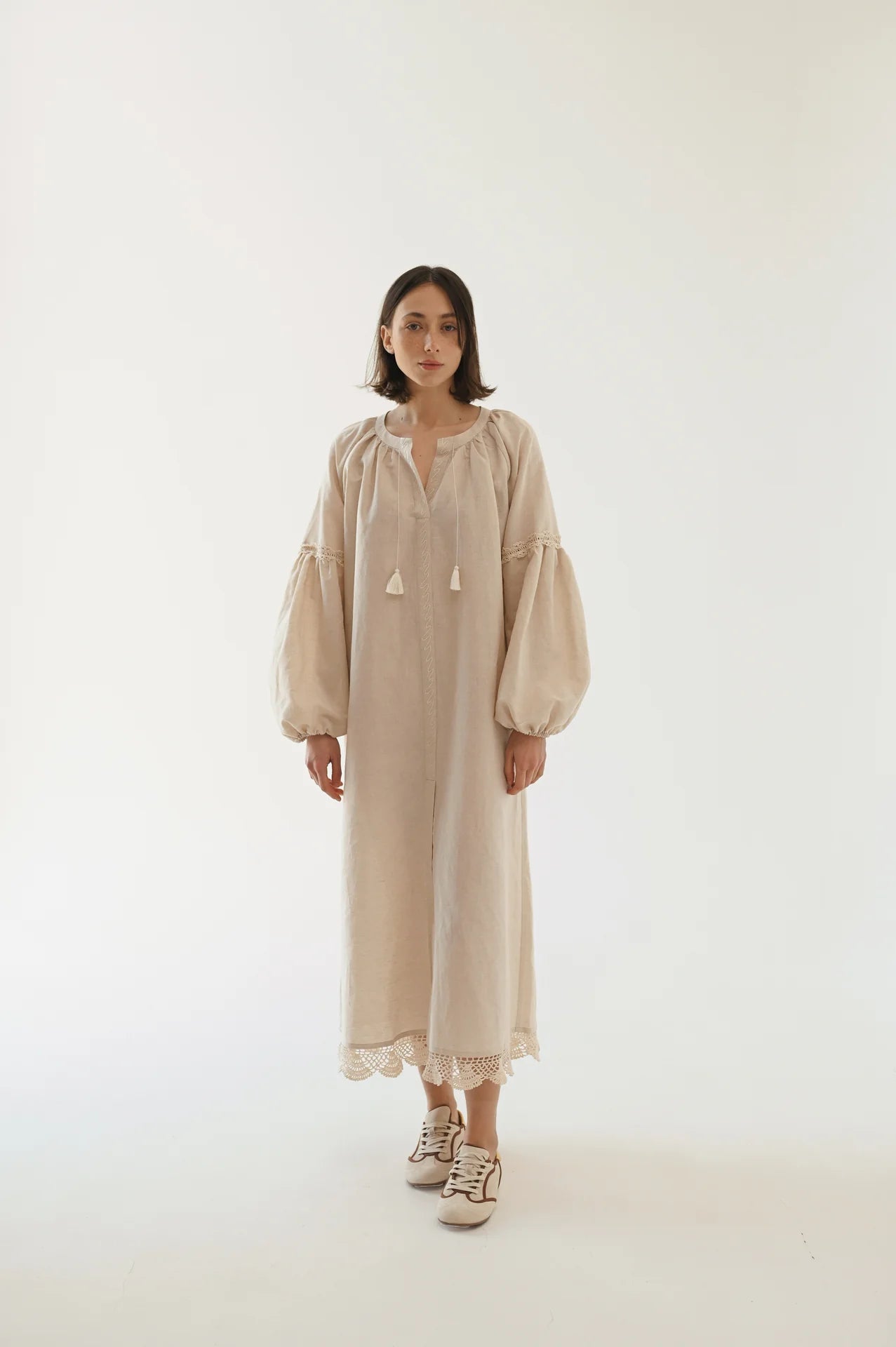 61 (Beige)