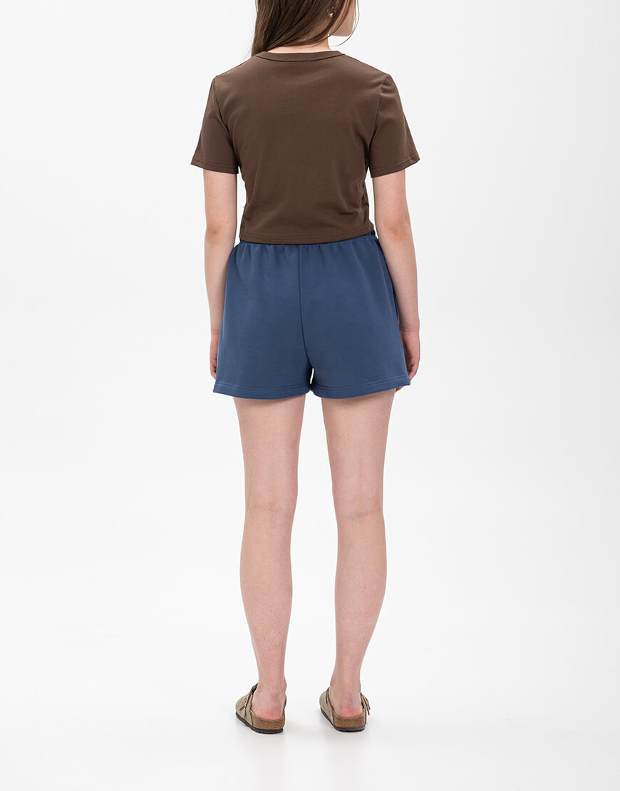 Brown (Brown)