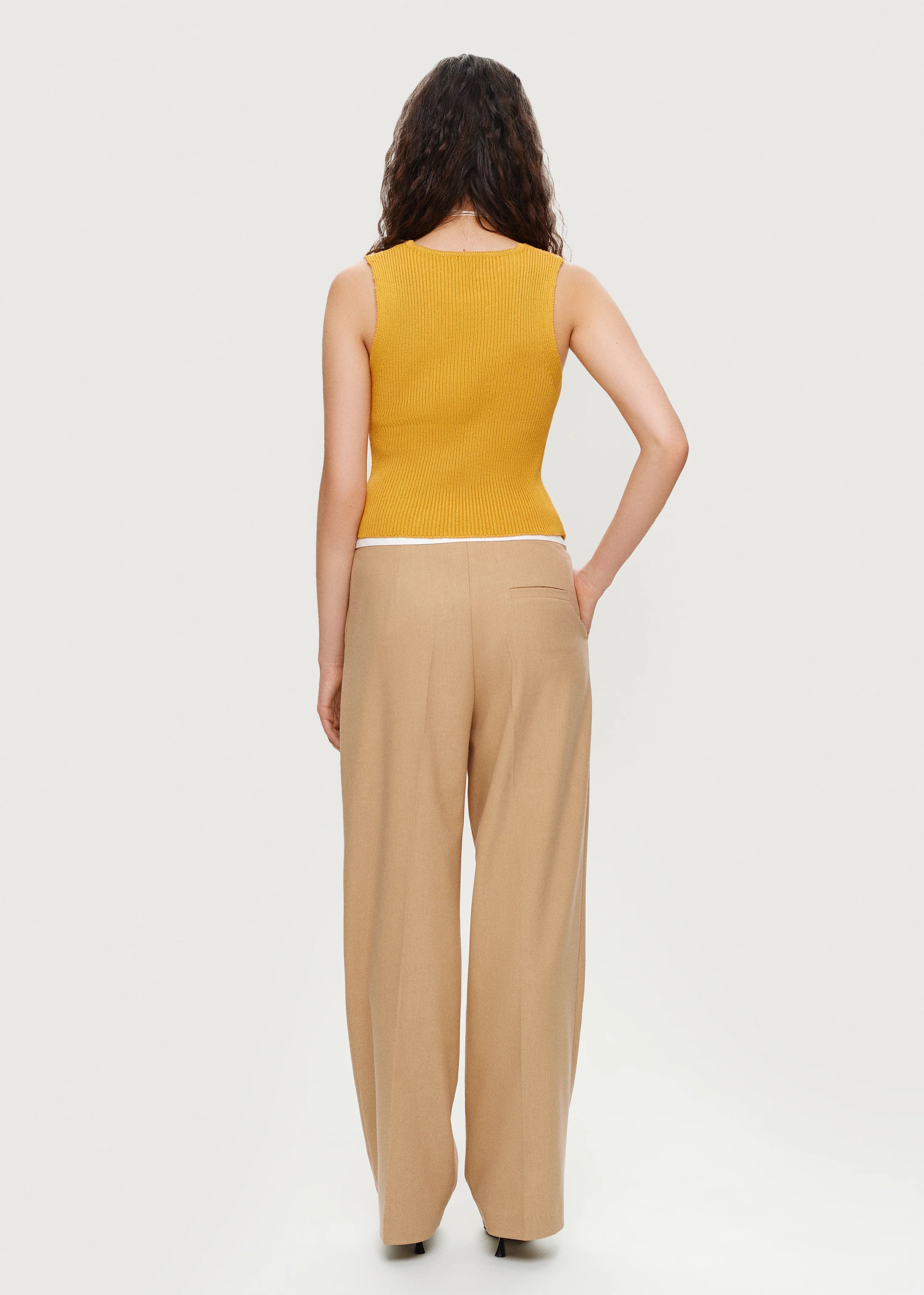 4fg (Beige)