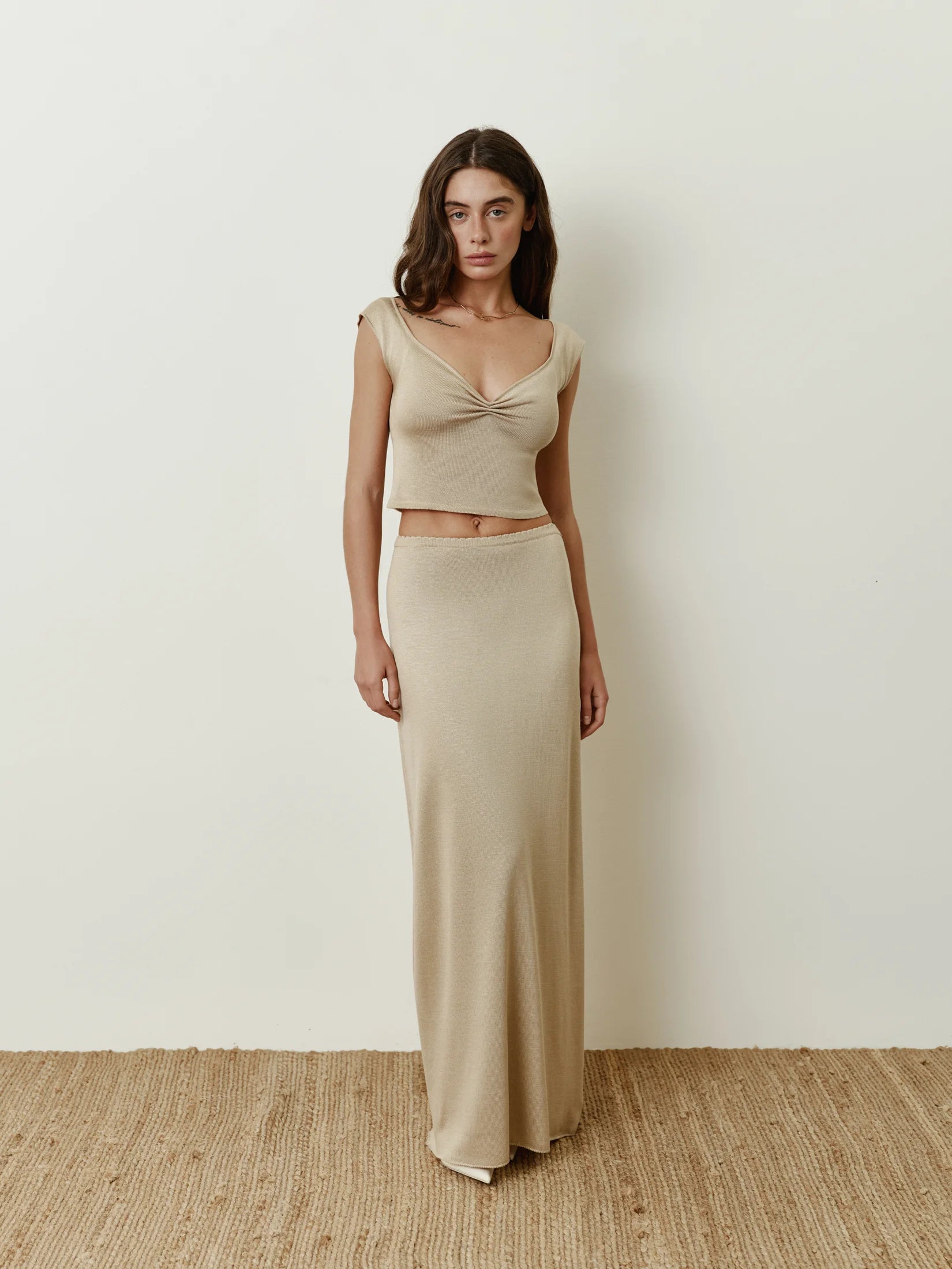 5beige (Beige)